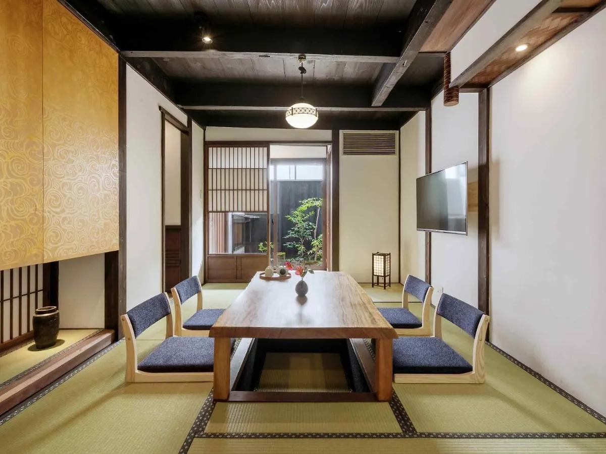 Marikoji Machiya House Villa Kyoto 0*,  Japan
